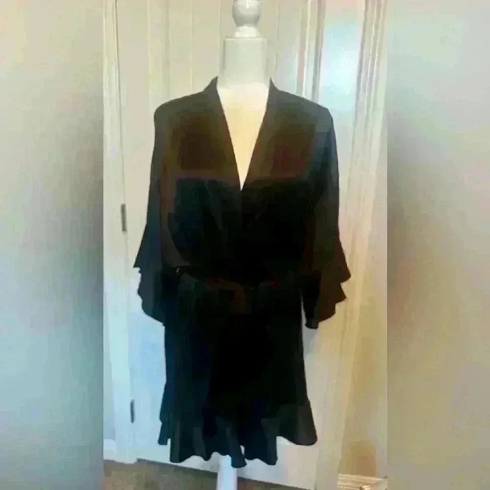 NWT Victoria’s Secret Robe, Size Large